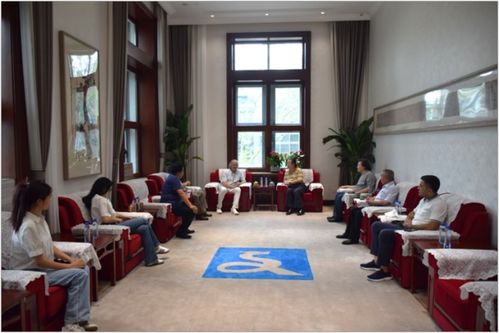 共繪文藝繁景 同唱絲路之歌 中烏人文藝術(shù)交流活動(dòng)在京舉行